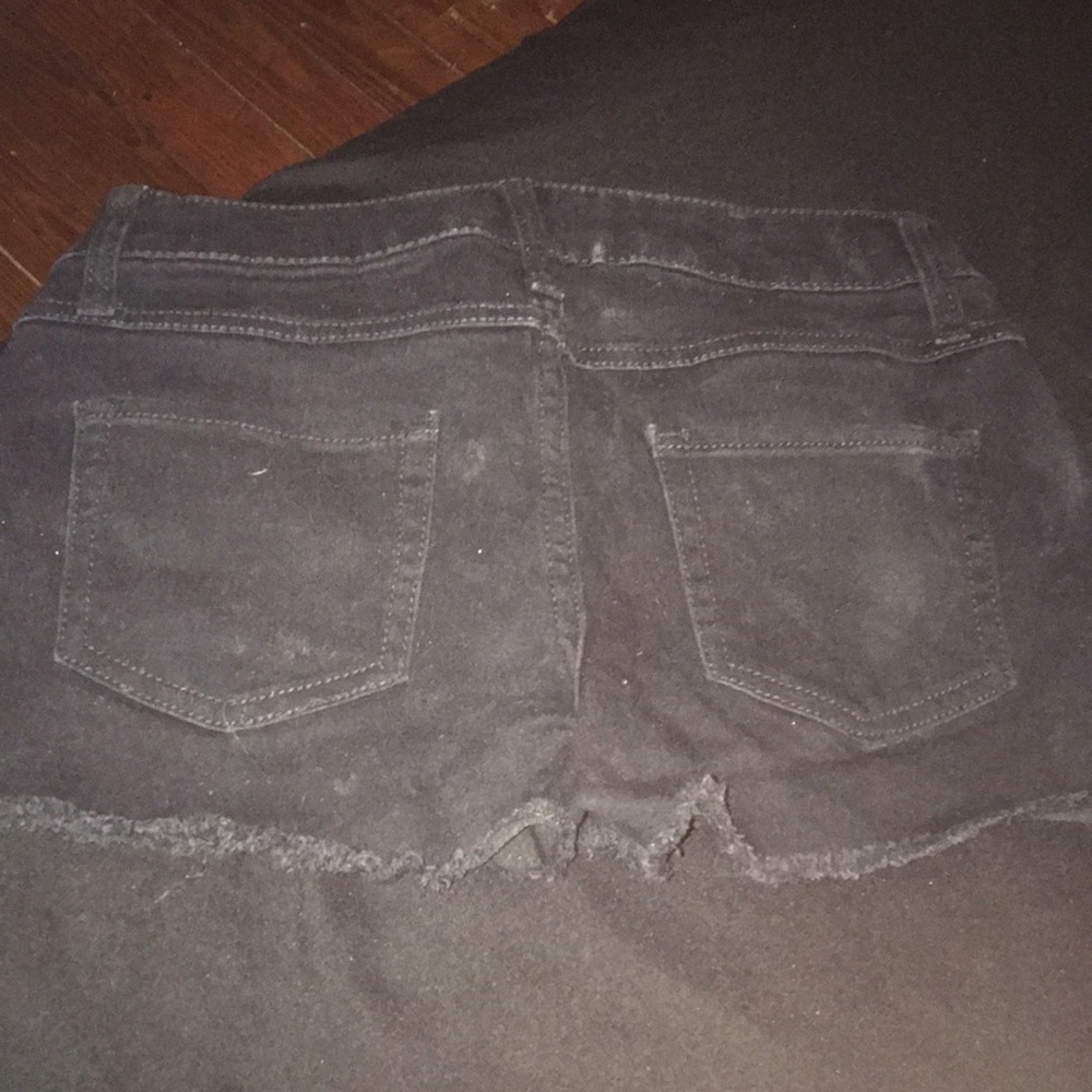 Shorts - Picture 2 of 2